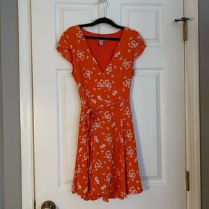 H&M Crêped Dress in Orange/Floral 🍊 Size 0
